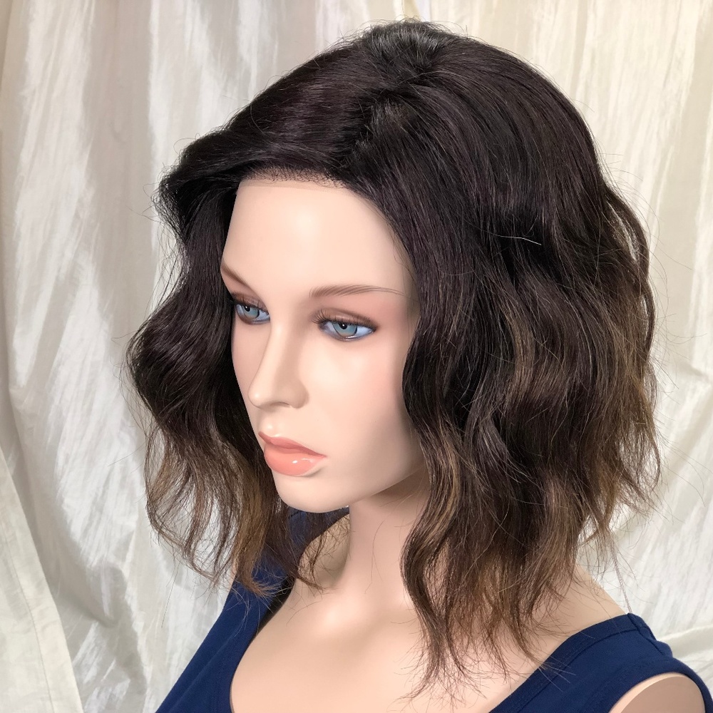 NWT Evanna Rene of Paris-- Marble Brown Wavy Bob Lace Front Wig